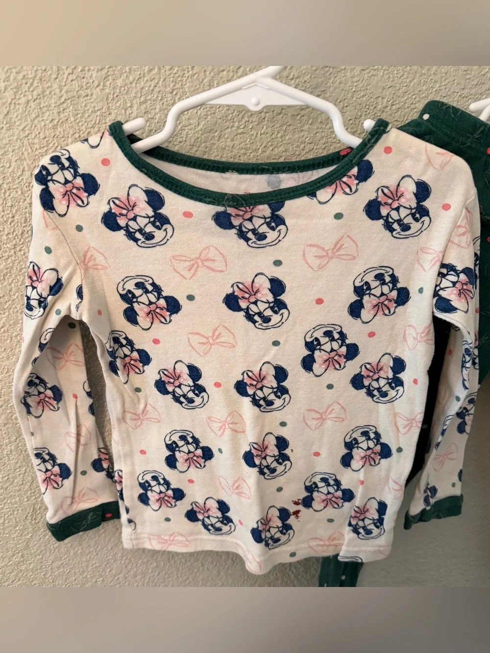 Disney Girls Minnie Mouse 5T Fitted Pajama Sets in Pink, Cream & Green